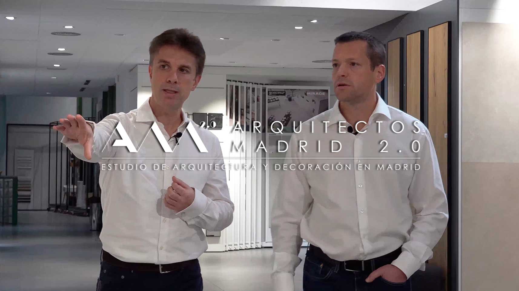 Visita a una exposición para comparar materiales y soluciones de interiorismo