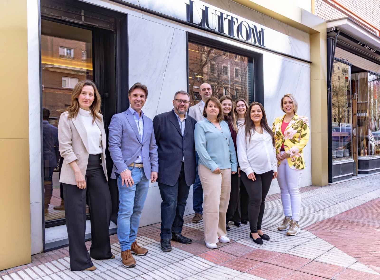 Equipo de Arquitectos Madrid 2.0 y LUITOM en Madrid especializado en inversión inmobiliaria, reformas e interiorismo