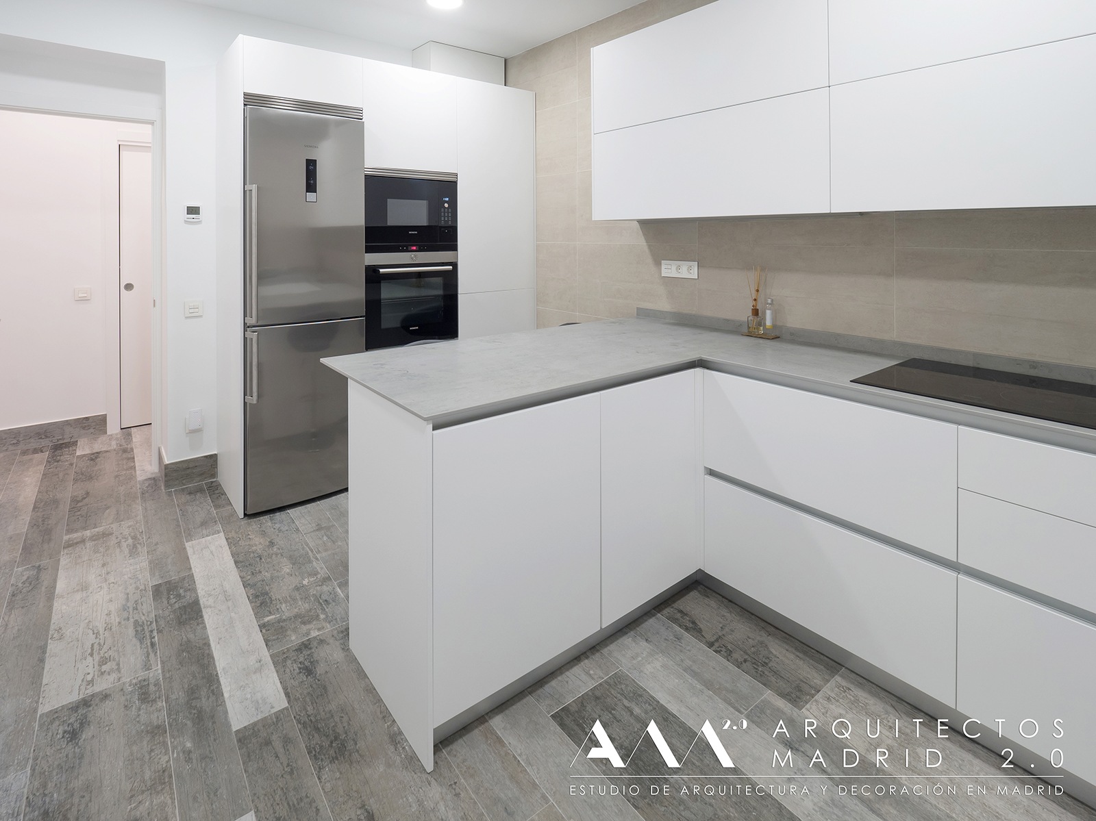 ideas-reformas-pisos-pequenos-viviendas-casas-decoracion-suelos-ceramicos-imitacion-madera-11