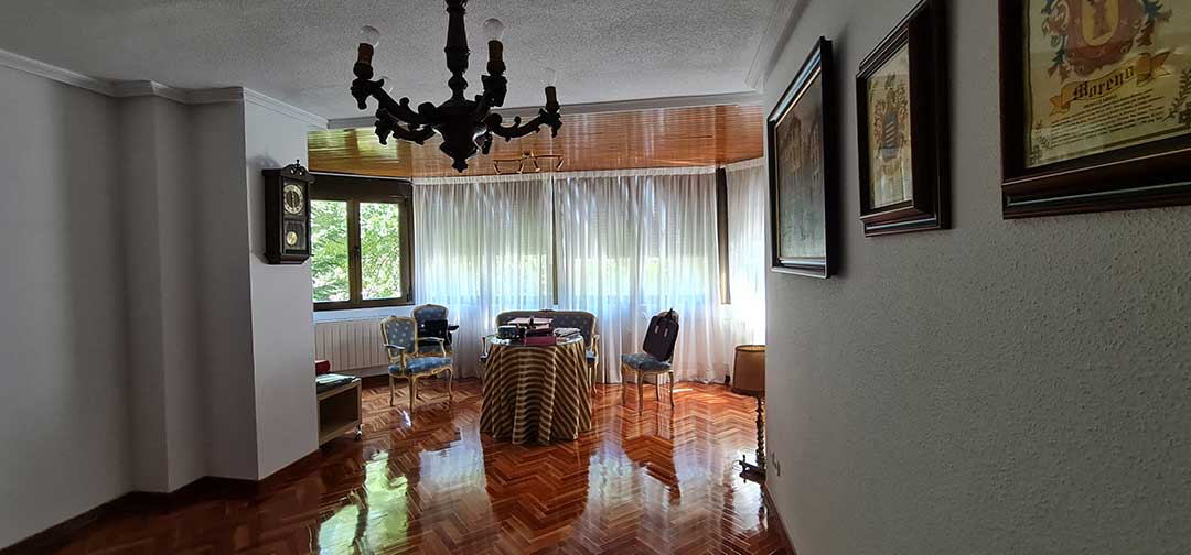 Estado previo del salón comedor antes de la reforma integral de la vivienda en Nueva España, Chamartín