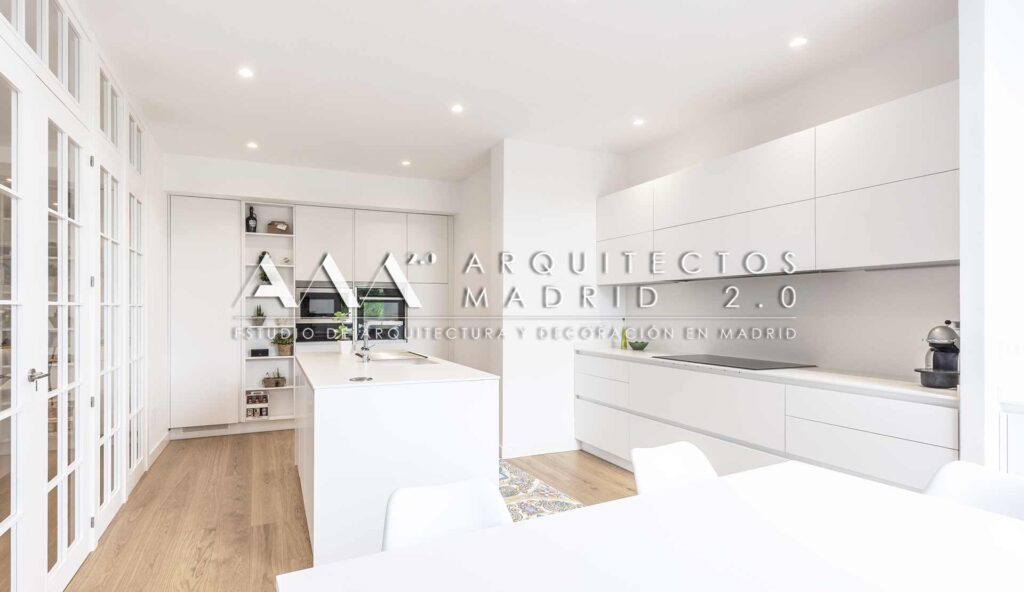 reforma-integral-vivienda-cocina-blanco-madera-arquitectos-madrid-01